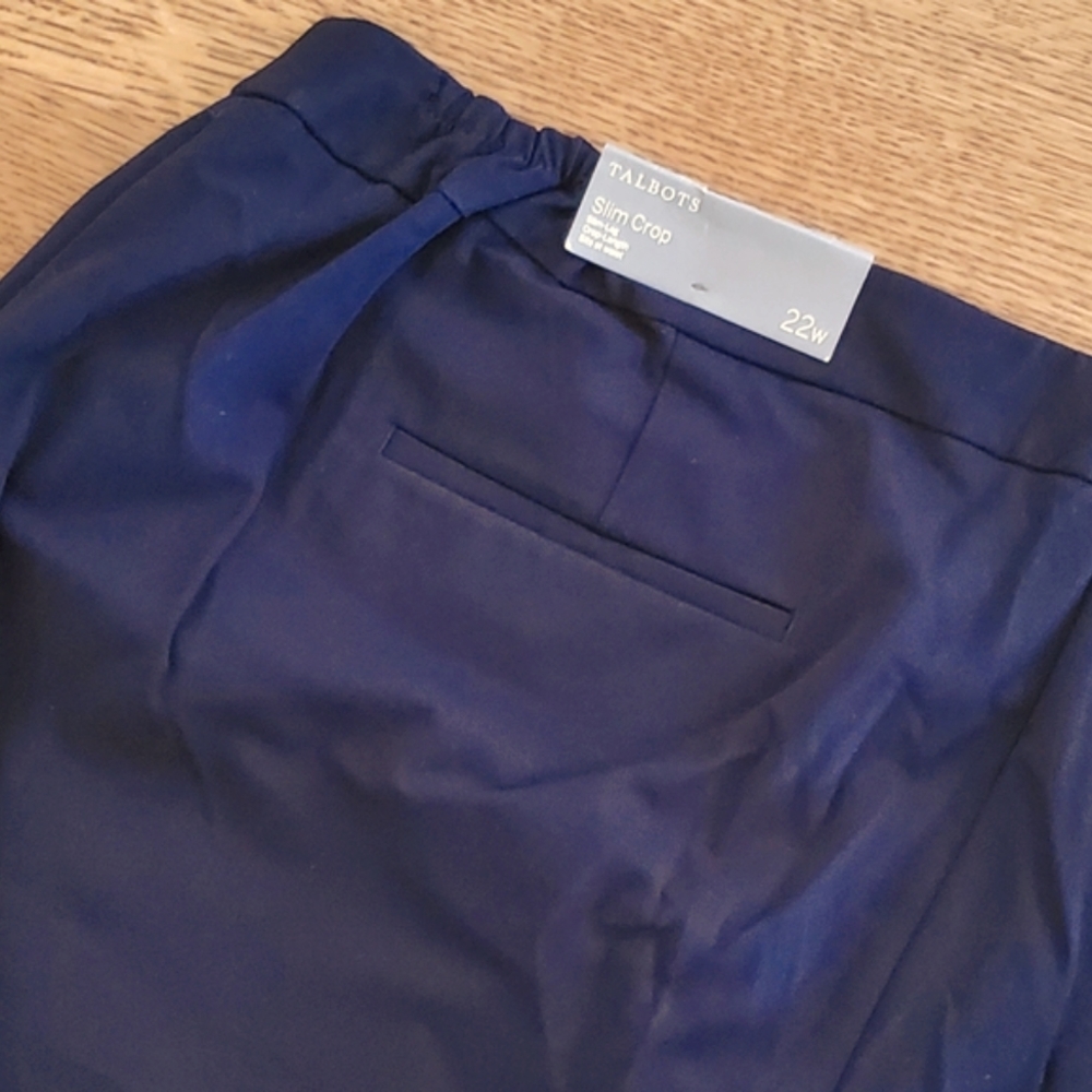 Talbots Straight-leg, Slim Cropped navy pants - scallop-hem - Picture 4 of 9